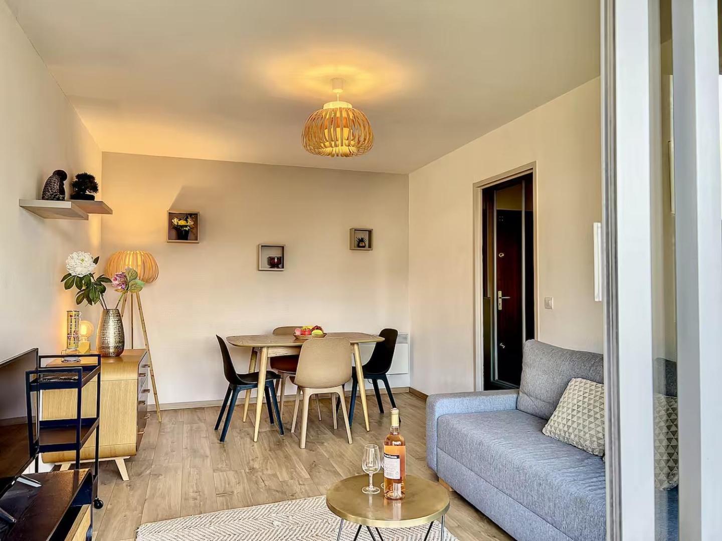 Cosy T2 Terrasse Sud - Centre Deauville Et Hippodrome Exterior foto